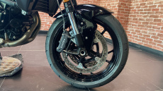 BMW F900 R
